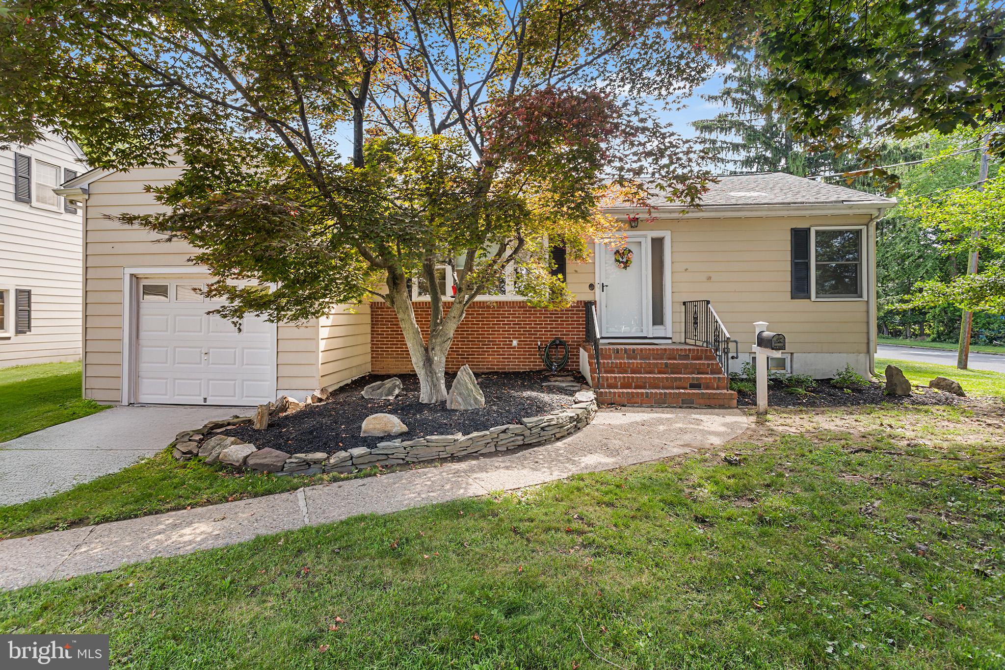 Photo 1 of 30 — 600 MAPLE, EWING, NJ 08618