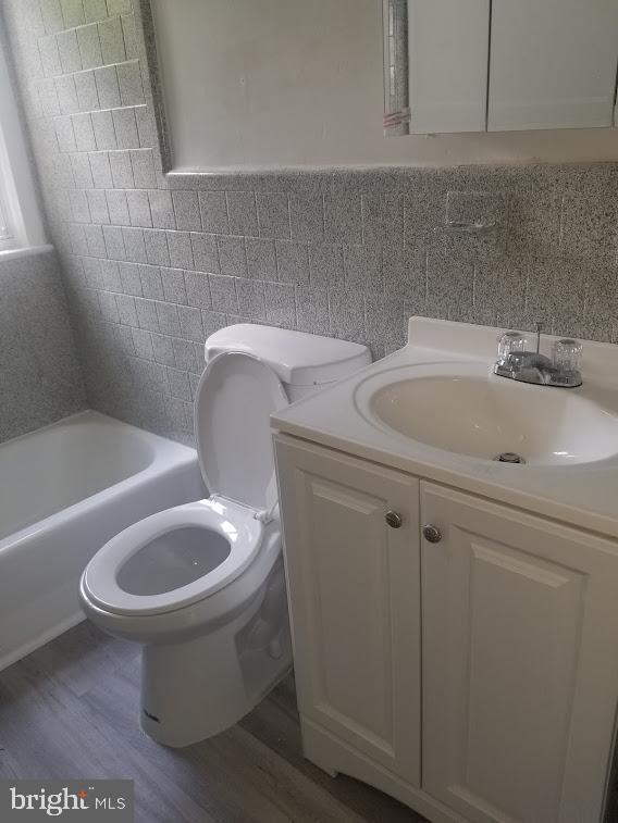 FOREST HEIGHTS - Residential Lease