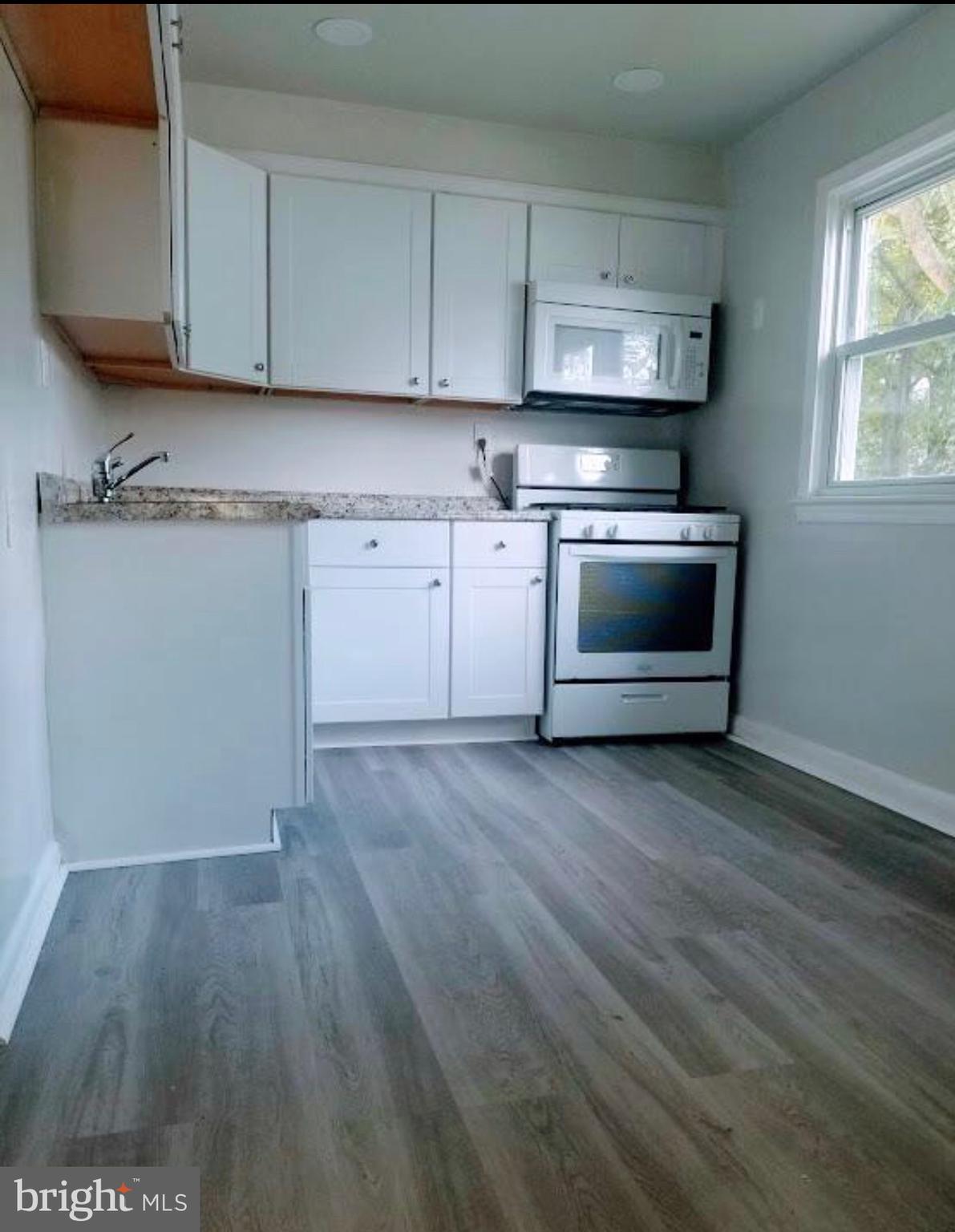 FOREST HEIGHTS - Residential Lease