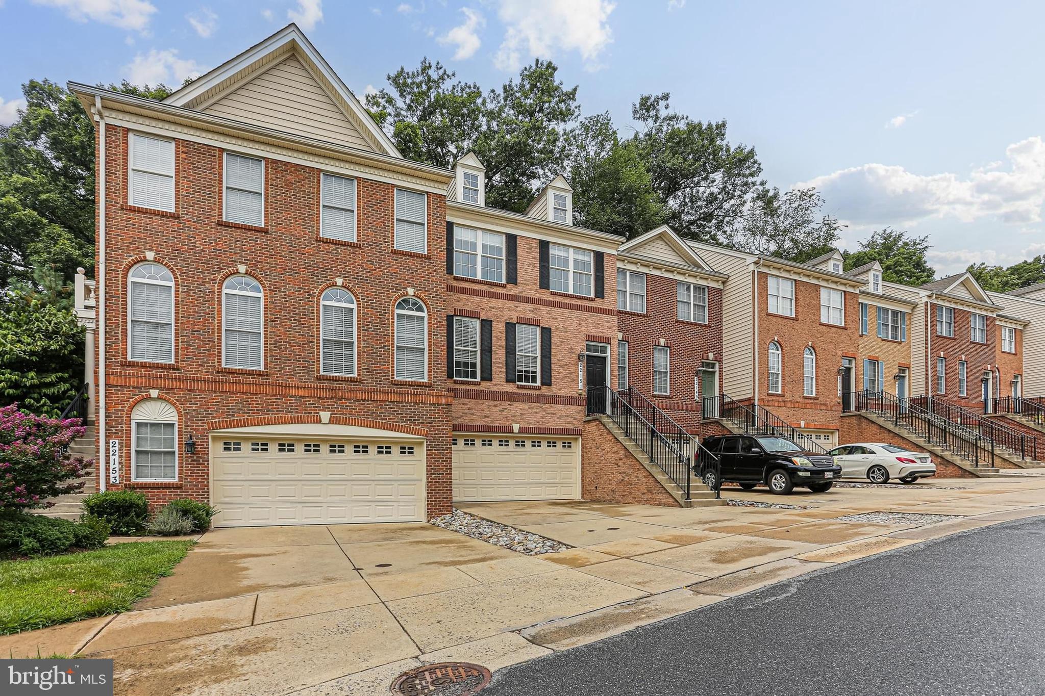 22151 FAIR GARDEN LANE