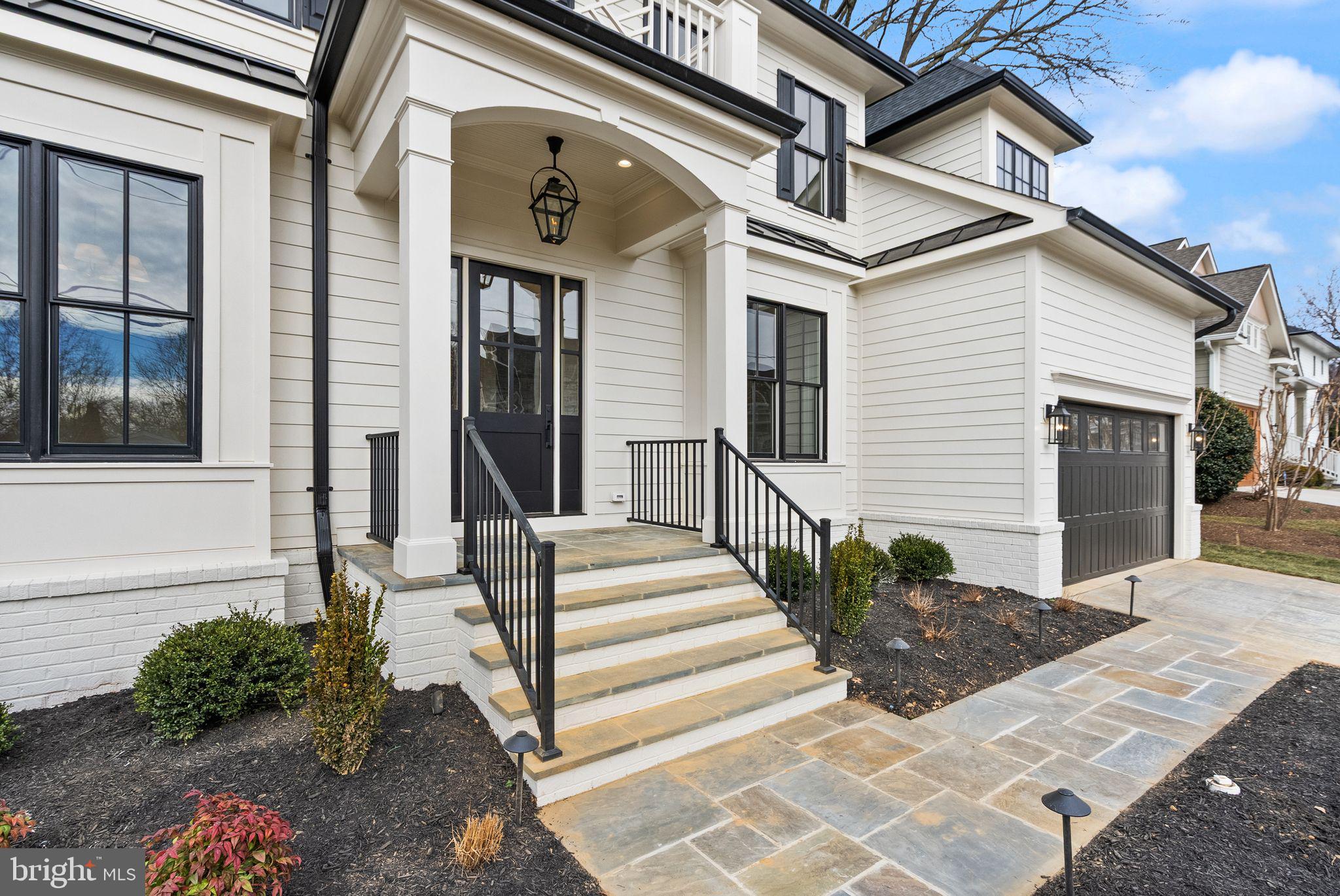 BERKSHIRE OAKWOOD - Residential