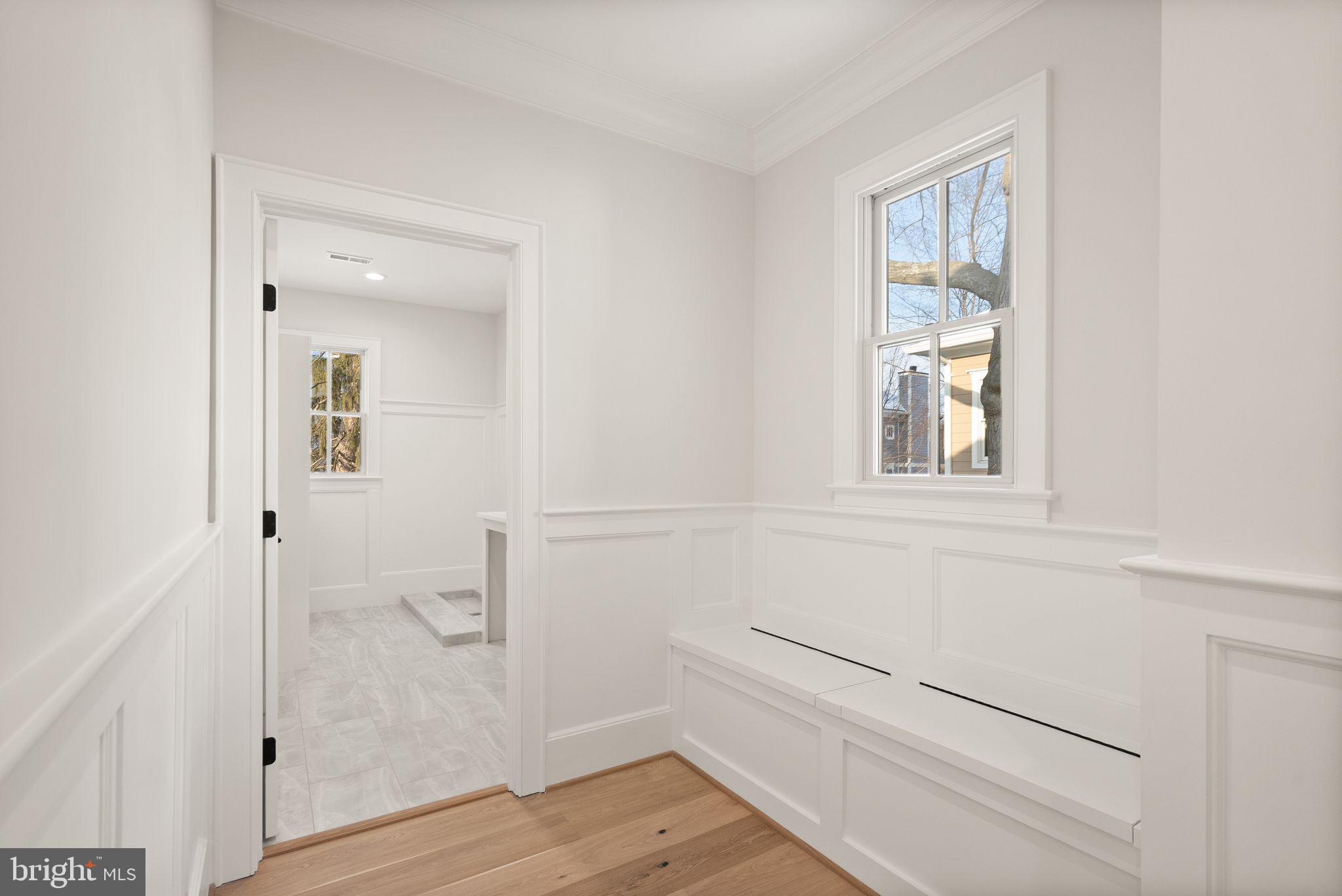 BERKSHIRE OAKWOOD - Residential