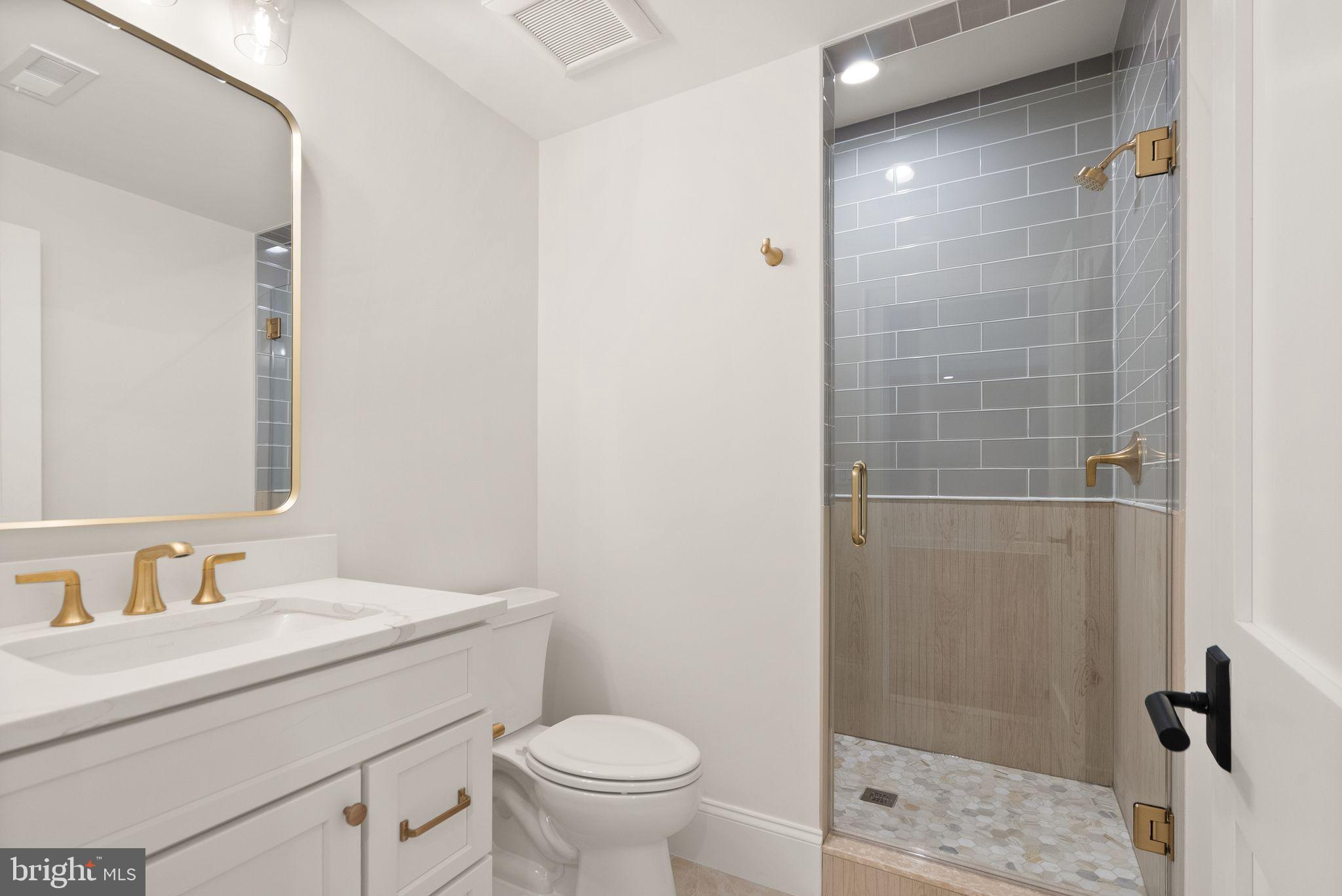 BERKSHIRE OAKWOOD - Residential