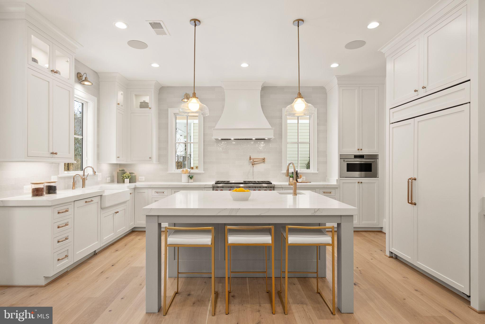 BERKSHIRE OAKWOOD - Residential