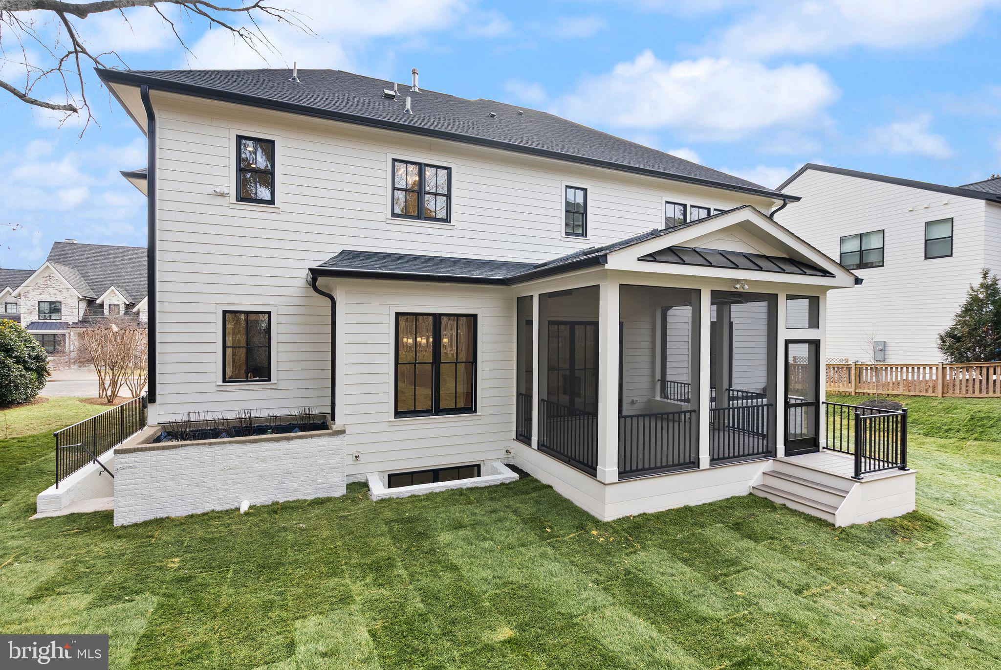 BERKSHIRE OAKWOOD - Residential