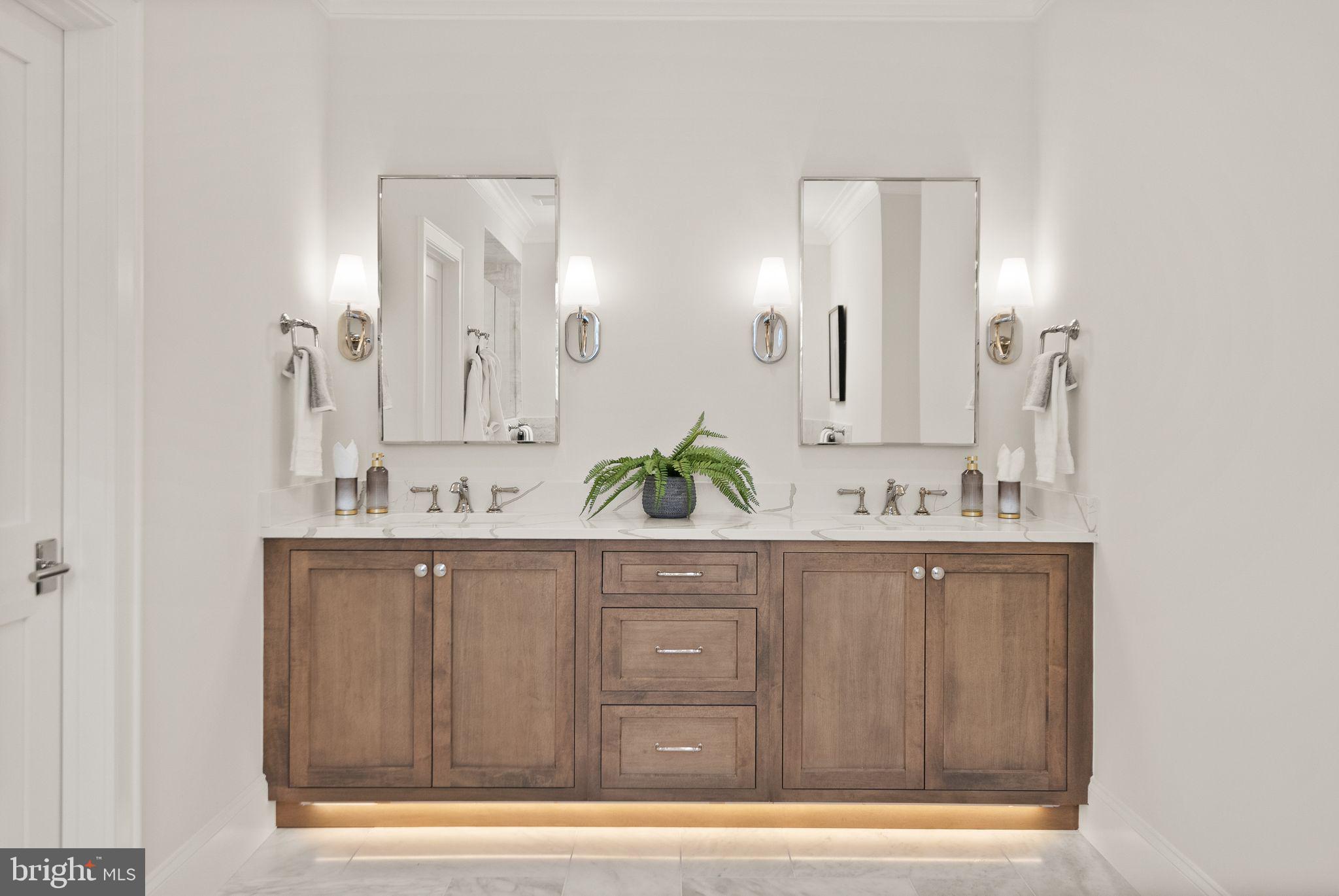 BERKSHIRE OAKWOOD - Residential