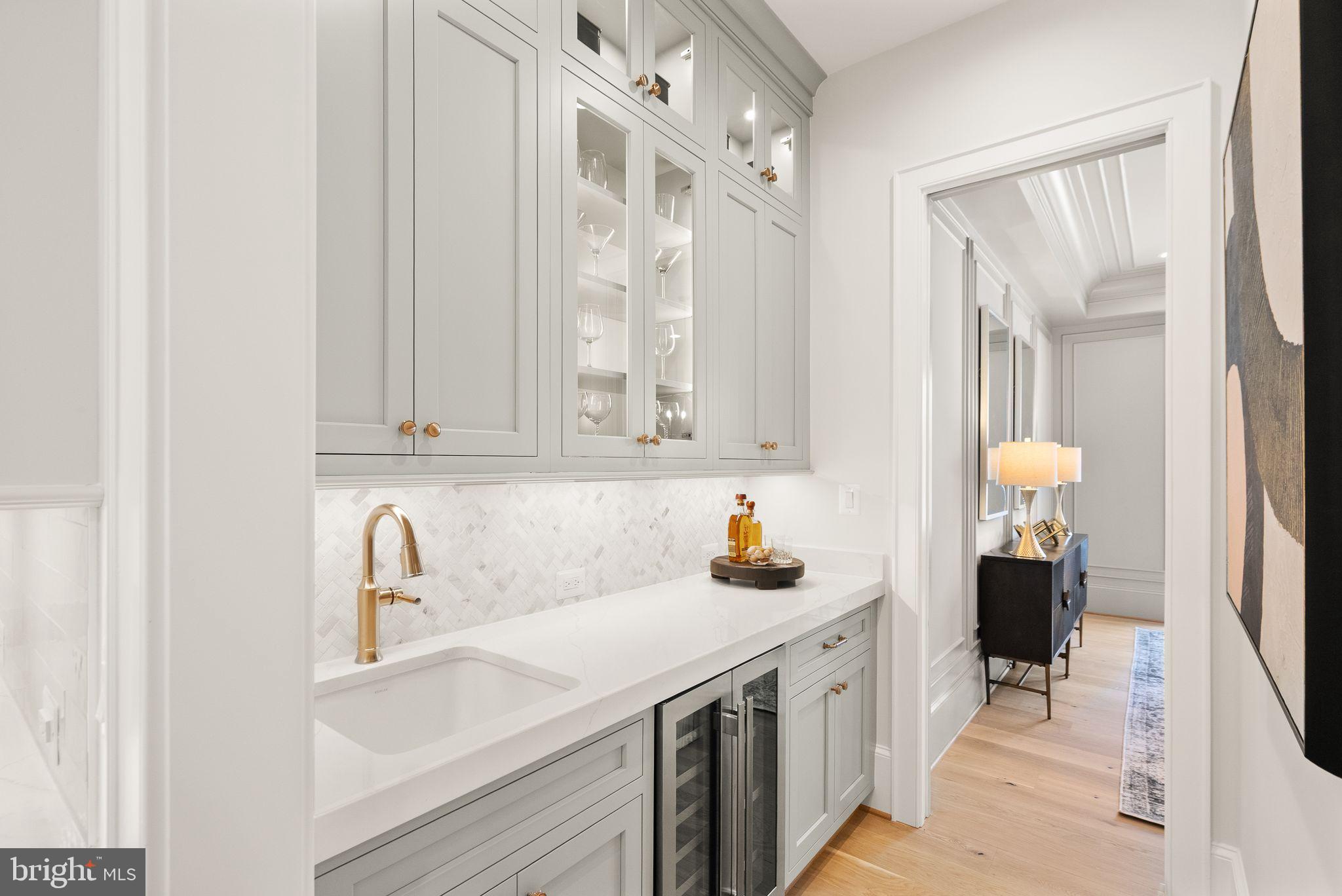 BERKSHIRE OAKWOOD - Residential