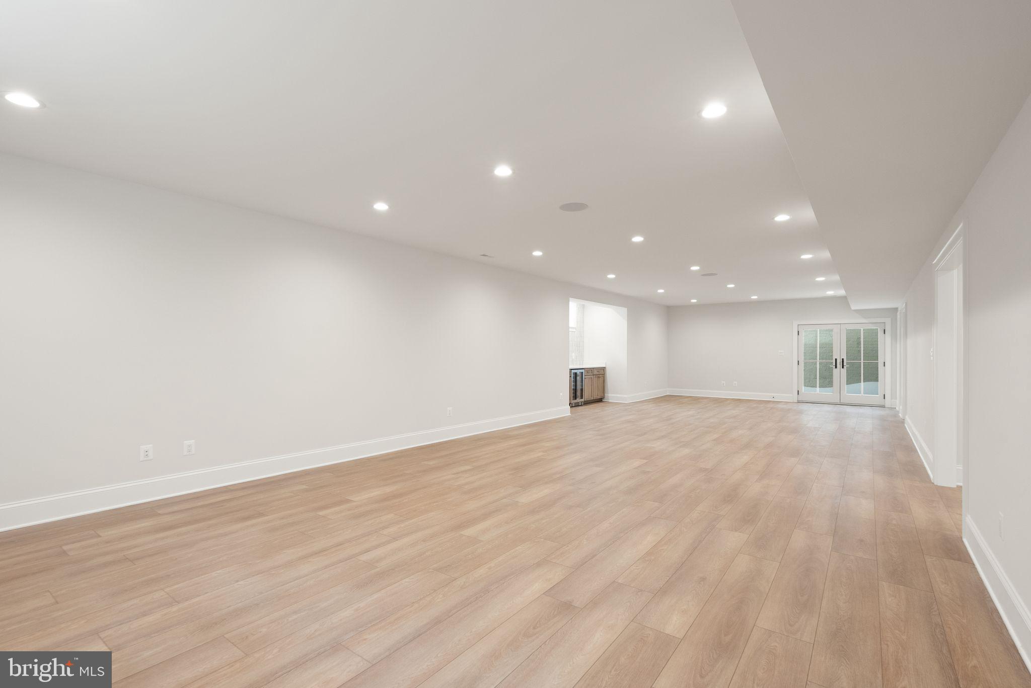 BERKSHIRE OAKWOOD - Residential