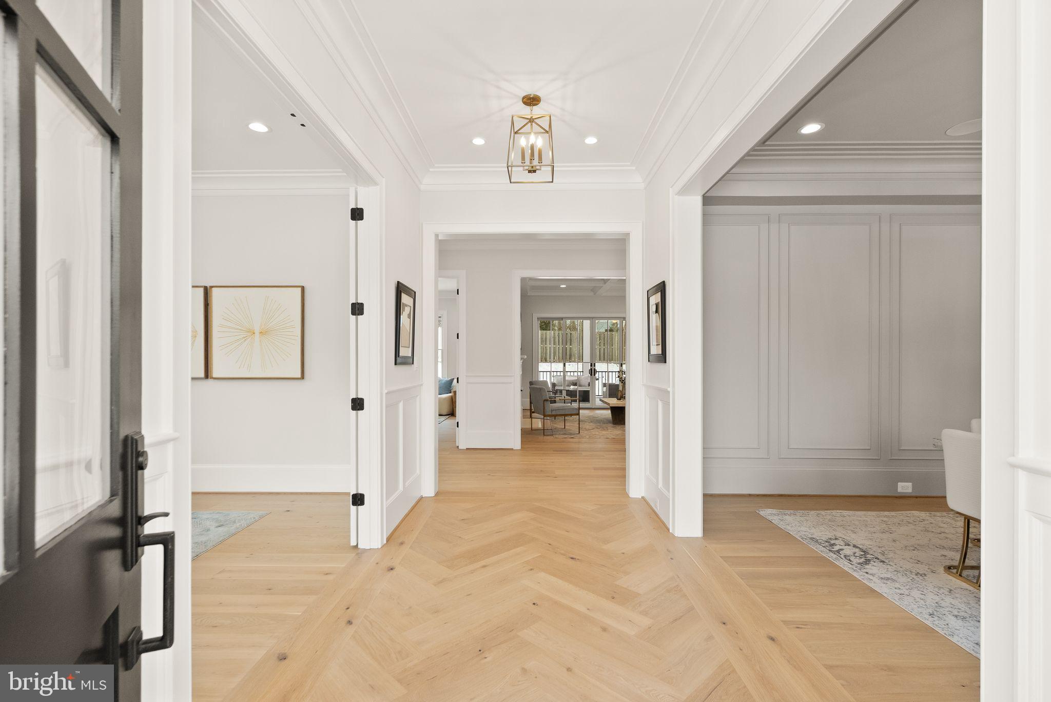 BERKSHIRE OAKWOOD - Residential