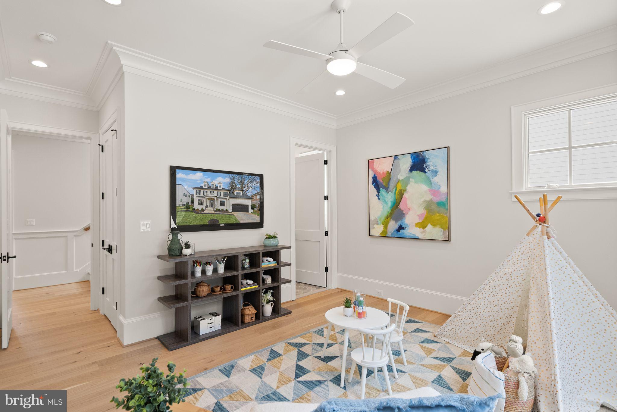 BERKSHIRE OAKWOOD - Residential