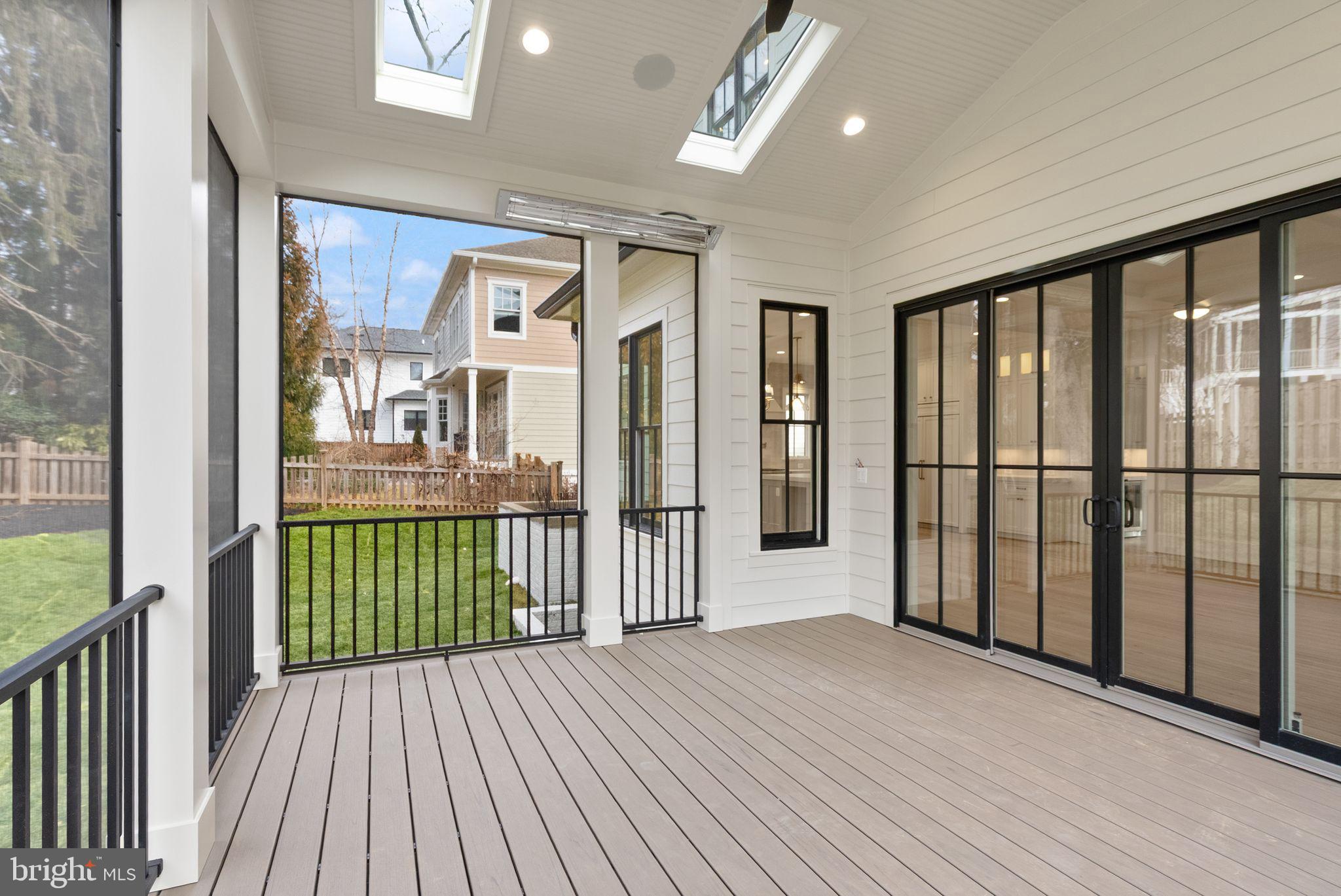 BERKSHIRE OAKWOOD - Residential