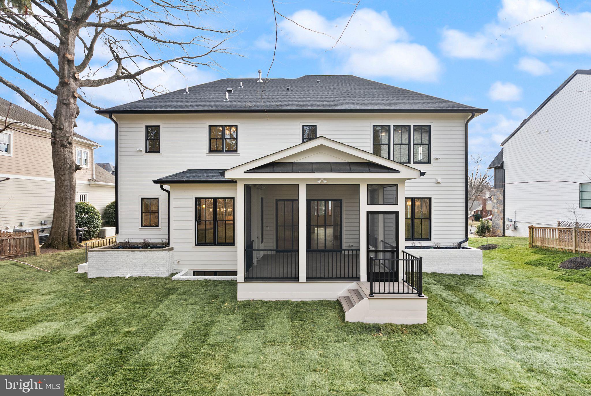 BERKSHIRE OAKWOOD - Residential