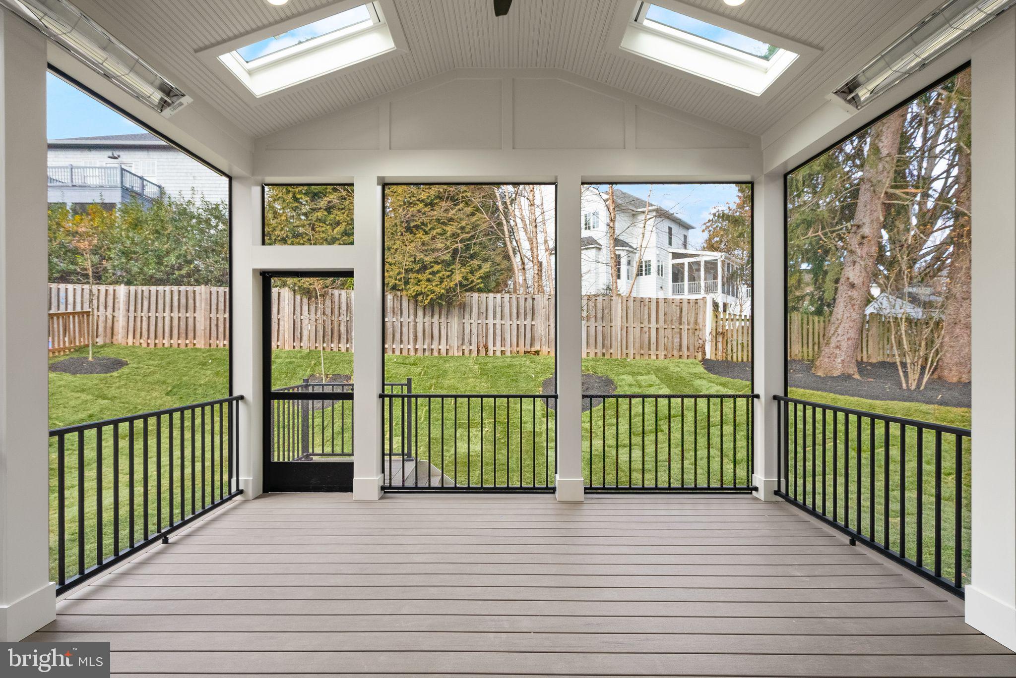 BERKSHIRE OAKWOOD - Residential