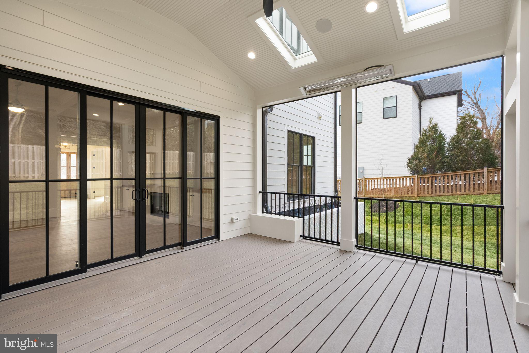 BERKSHIRE OAKWOOD - Residential