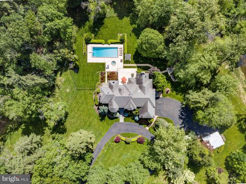 1049 MCKEAN ROAD AMBLER PA 19002