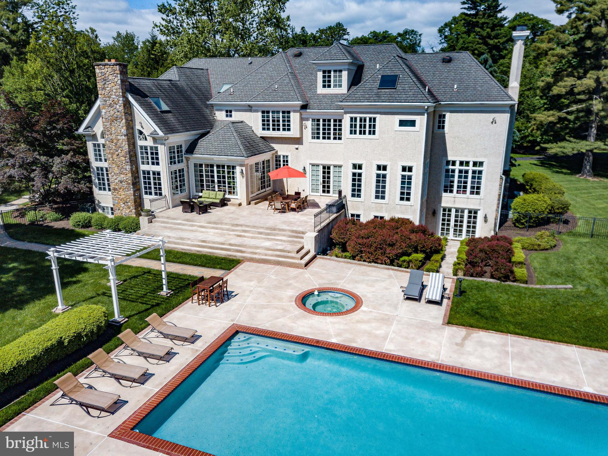 1049 MCKEAN ROAD