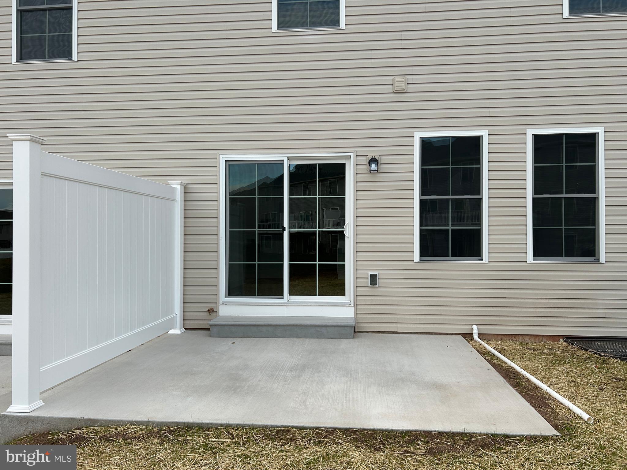 WOODLAND HILLS - Residential