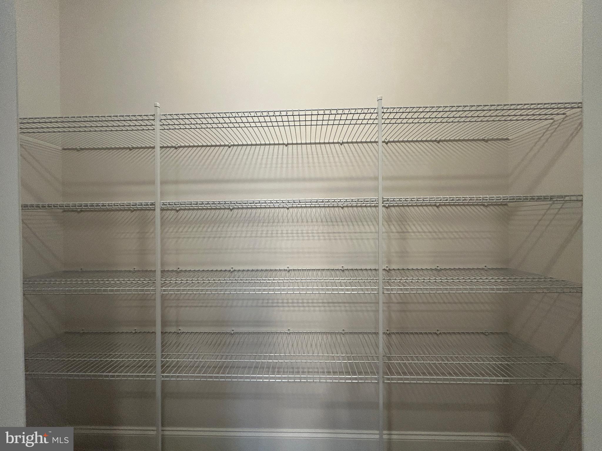 WOODLAND HILLS - Residential