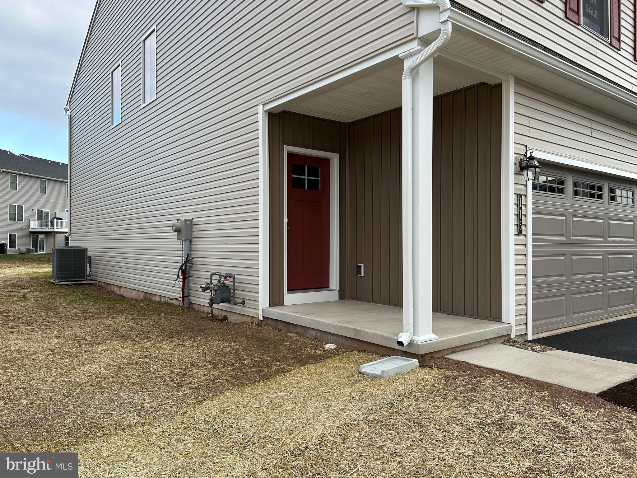 WOODLAND HILLS - Residential