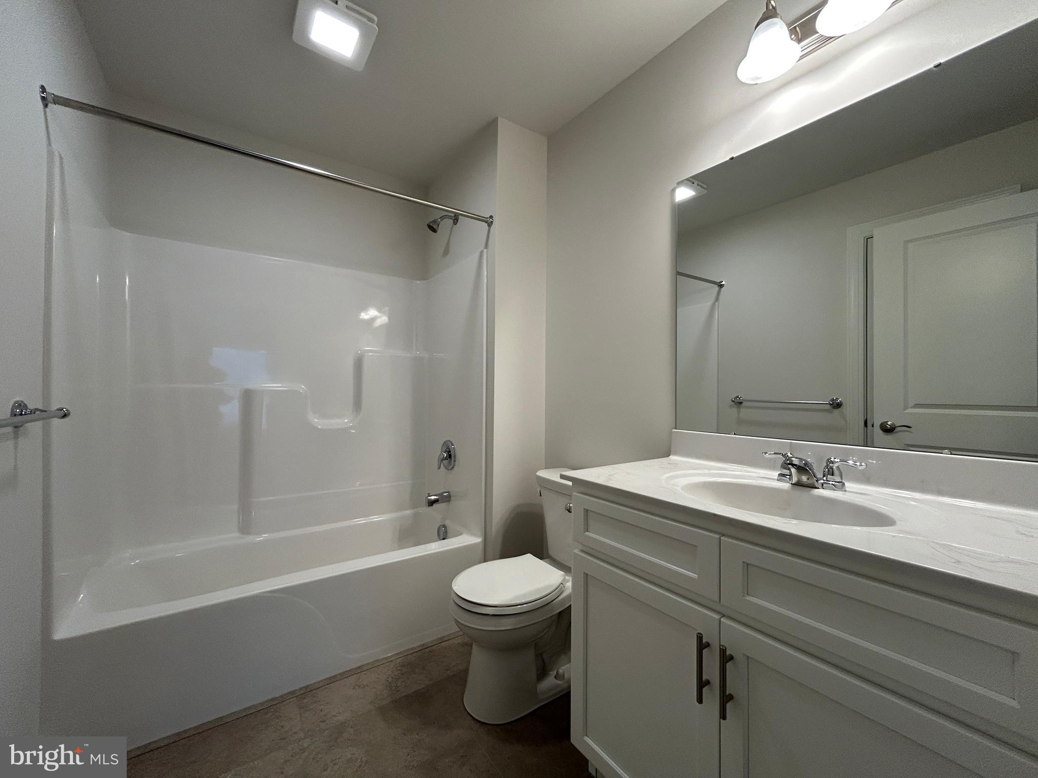 WOODLAND HILLS - Residential