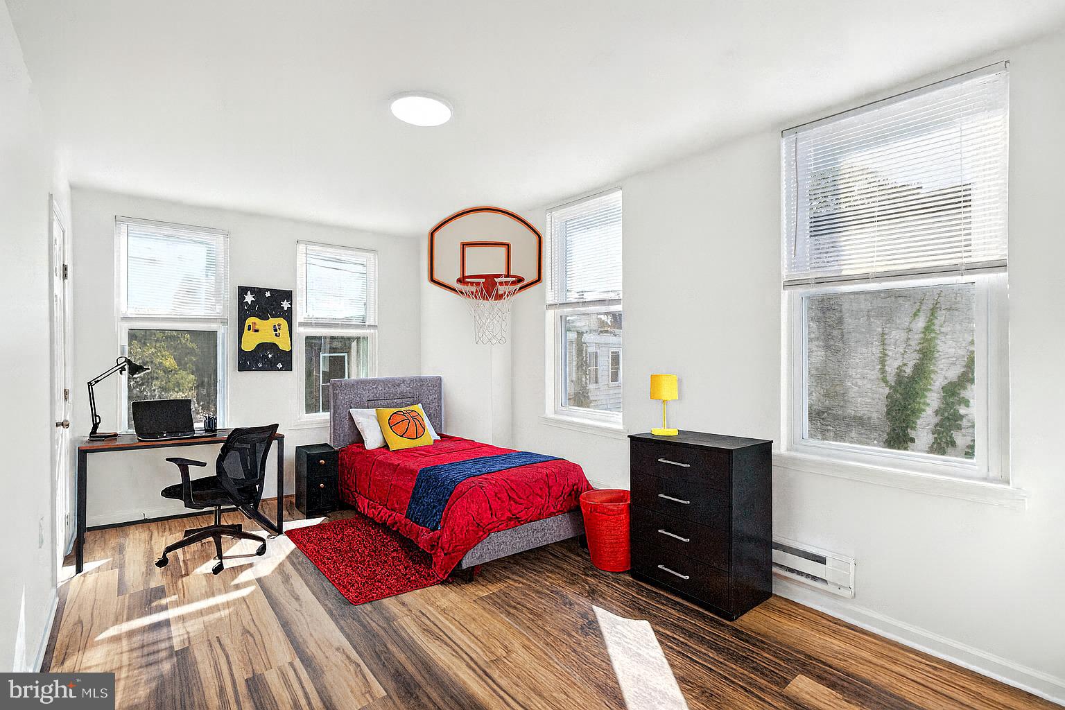 LOGAN - Residential Lease