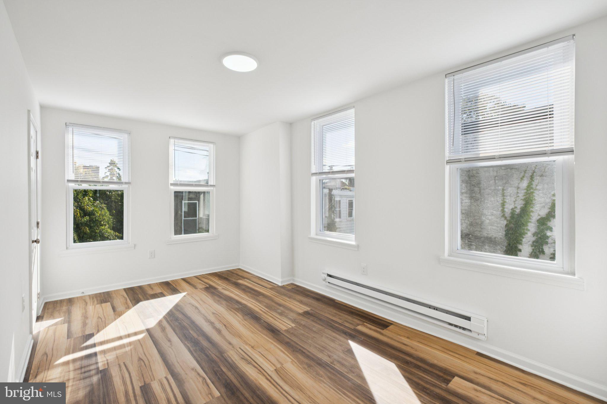 LOGAN - Residential Lease