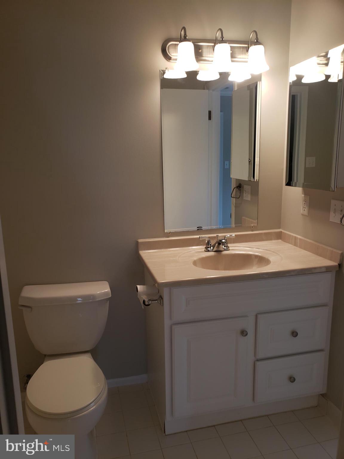 LAKE RIDGE - Residential Lease