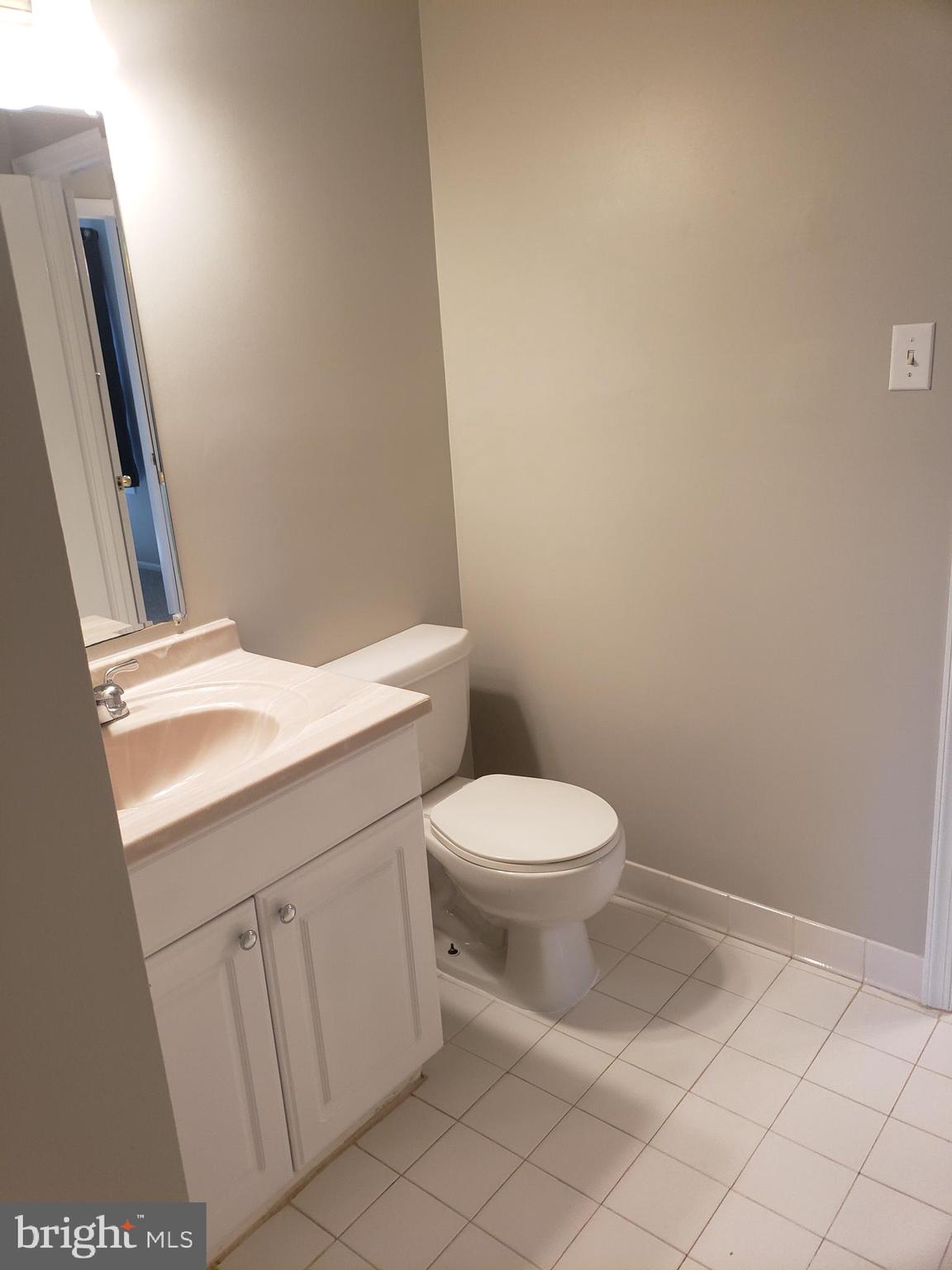 LAKE RIDGE - Residential Lease