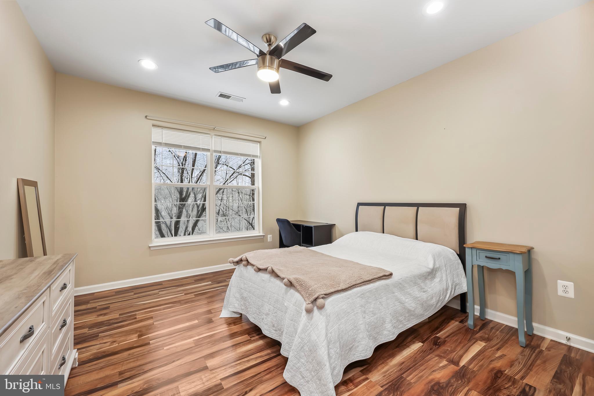 THE RESERVE CONDOMINIUMS - Residential