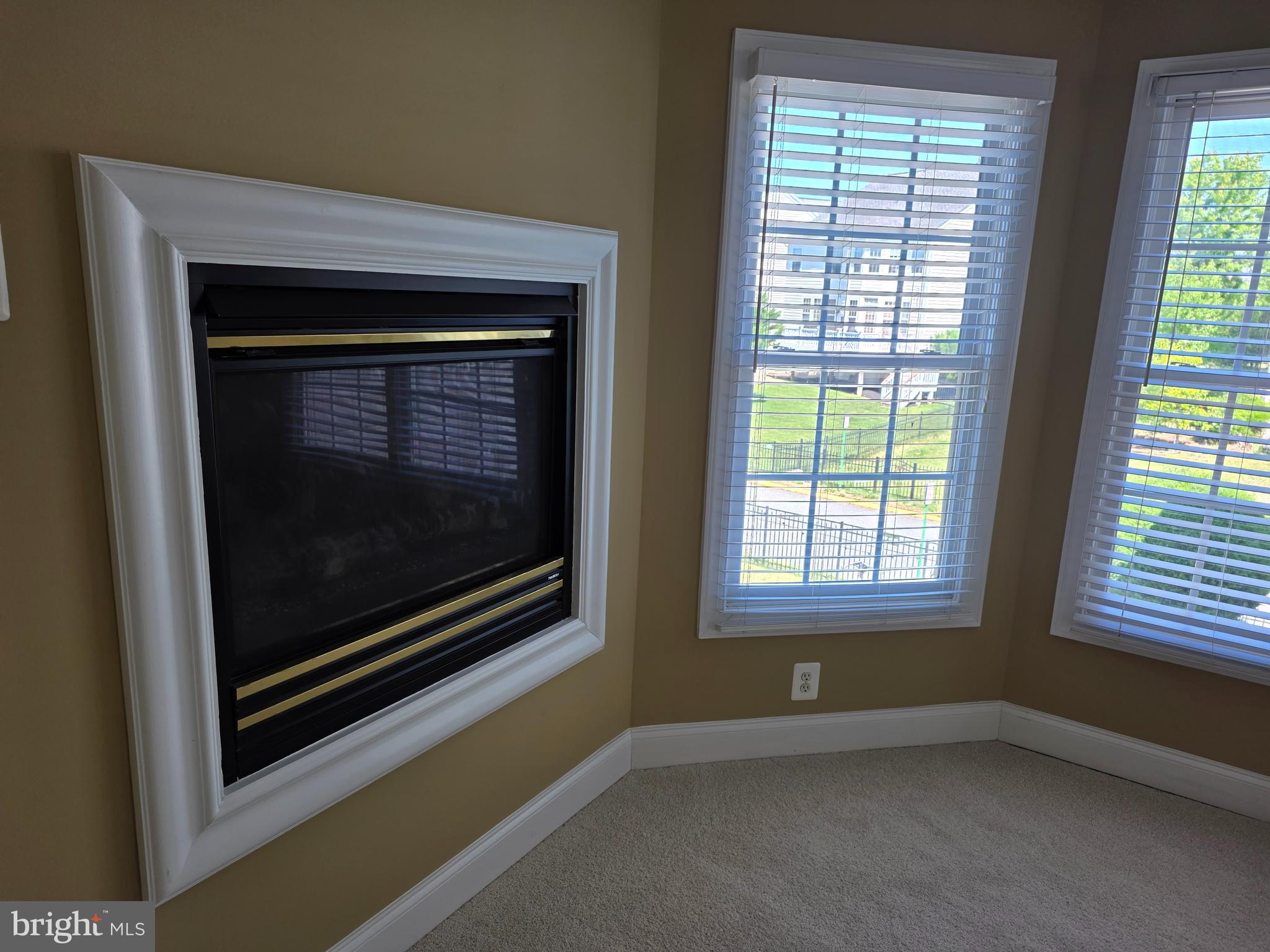 PORT POTOMAC - Residential