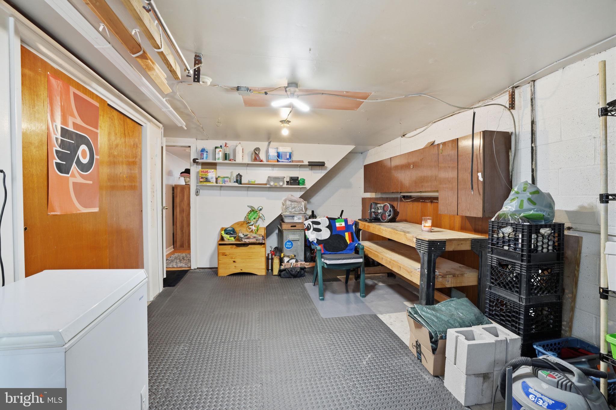 PHILADELPHIA (NORTHEAST) - Residential