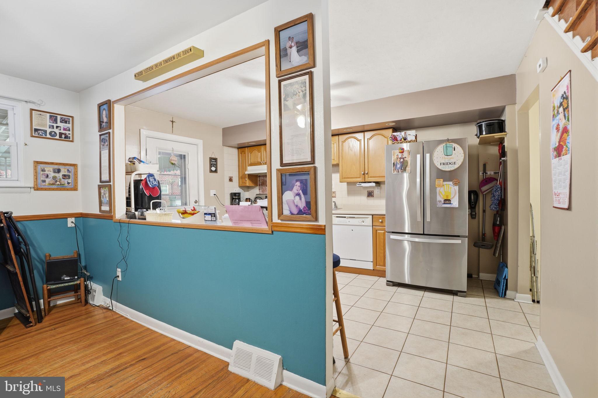 PHILADELPHIA (NORTHEAST) - Residential