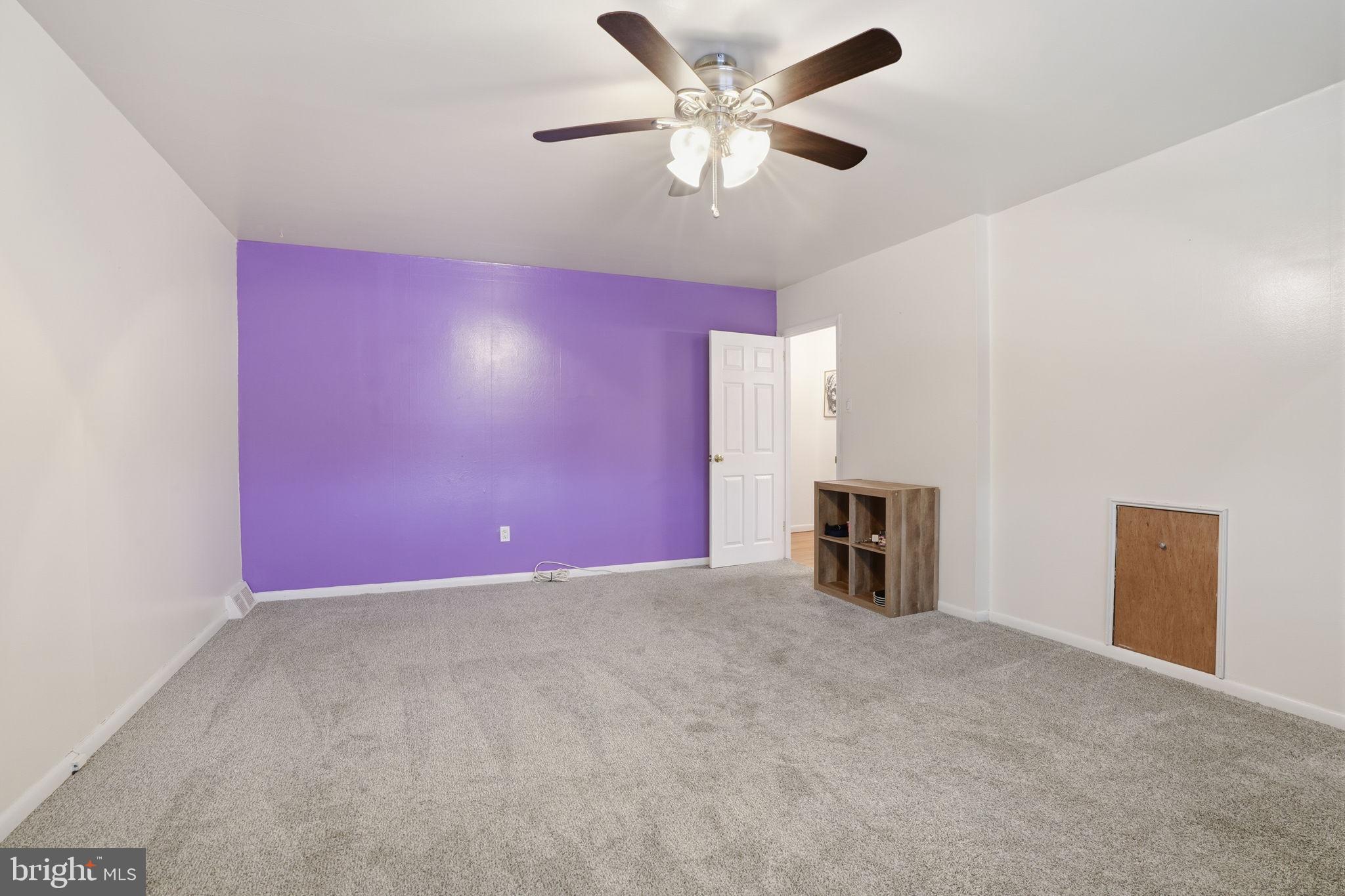 PHILADELPHIA (NORTHEAST) - Residential