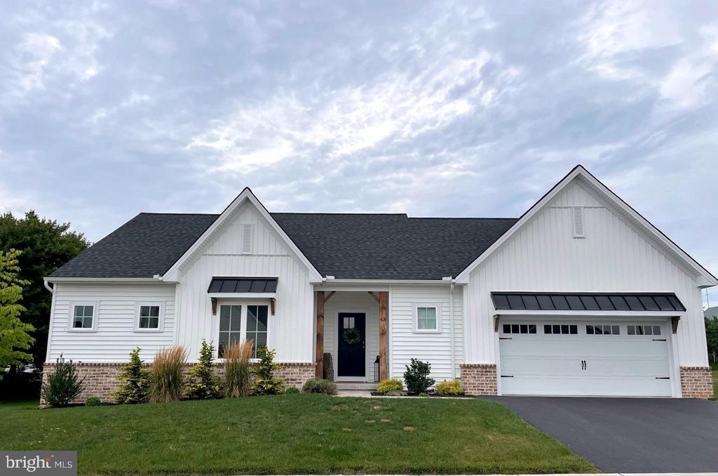 Photo of 63 LAKE VIEW RD, EPHRATA, PA 17522 (MLS # PALA2029580)