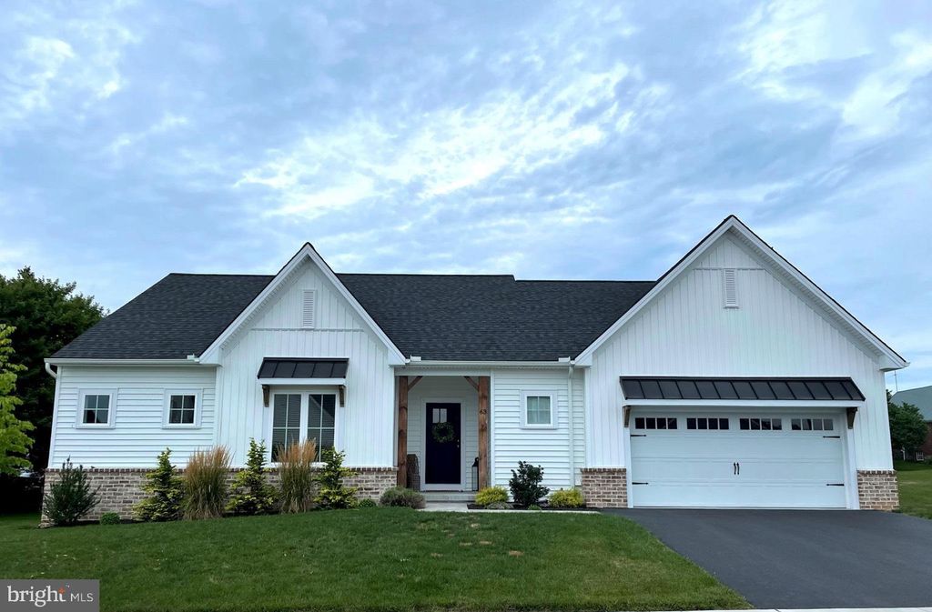 Photo of 63 LAKE VIEW RD, EPHRATA, PA 17522 (MLS # PALA2029580)