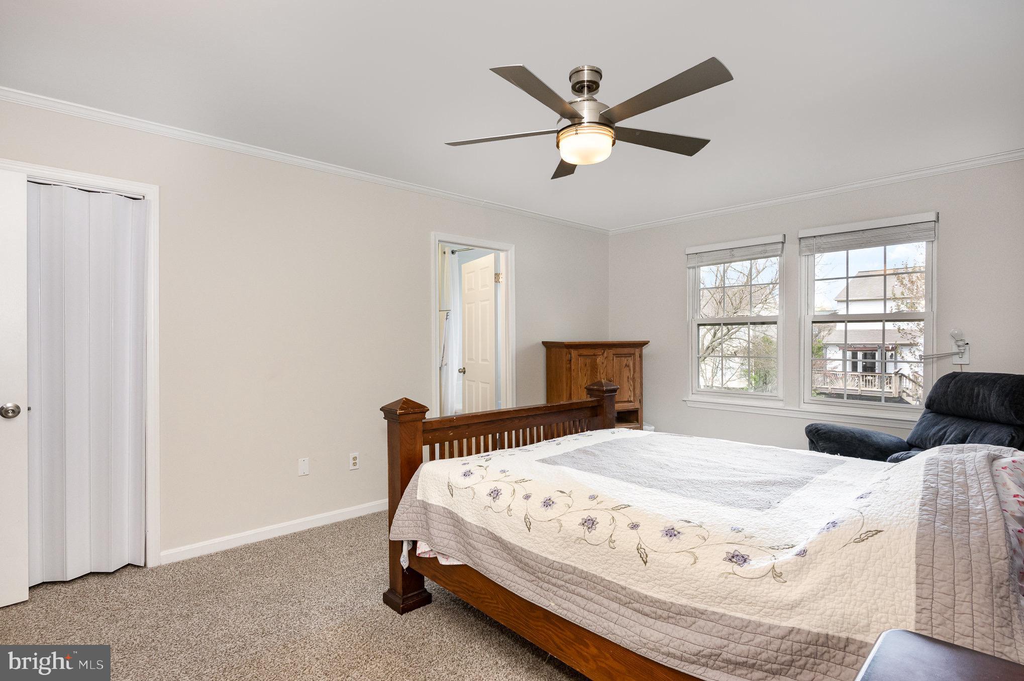 SOUTH HAMPTON - Residential