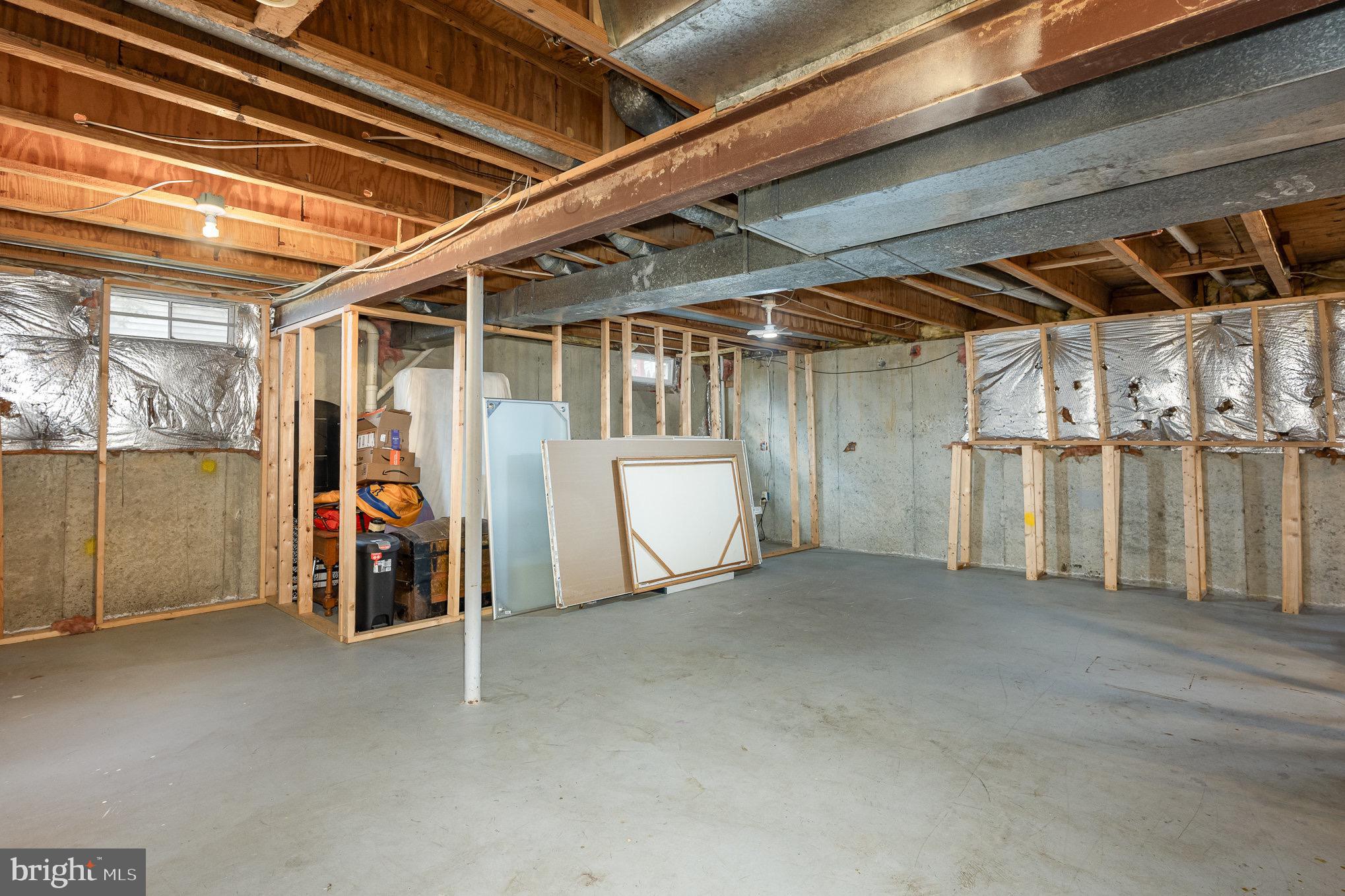 SOUTH HAMPTON - Residential