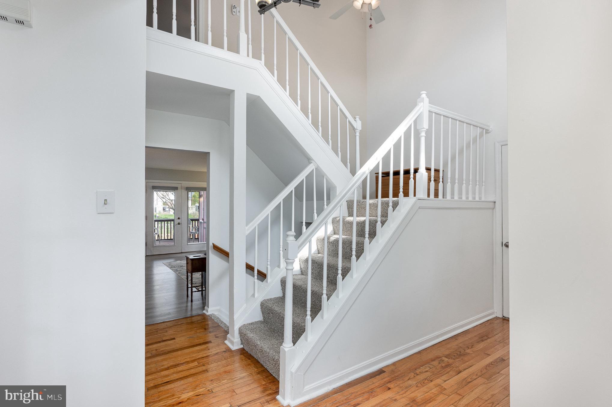 SOUTH HAMPTON - Residential