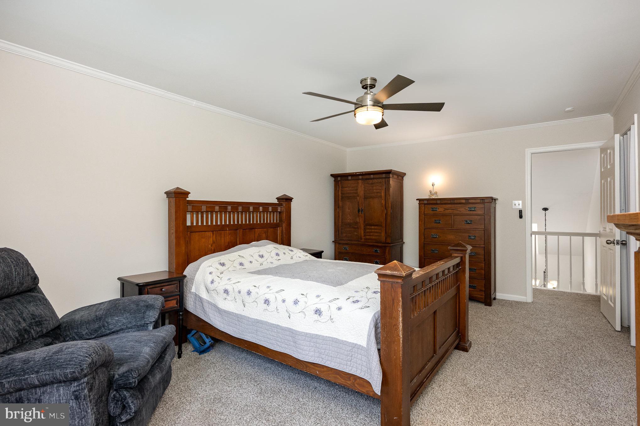 SOUTH HAMPTON - Residential