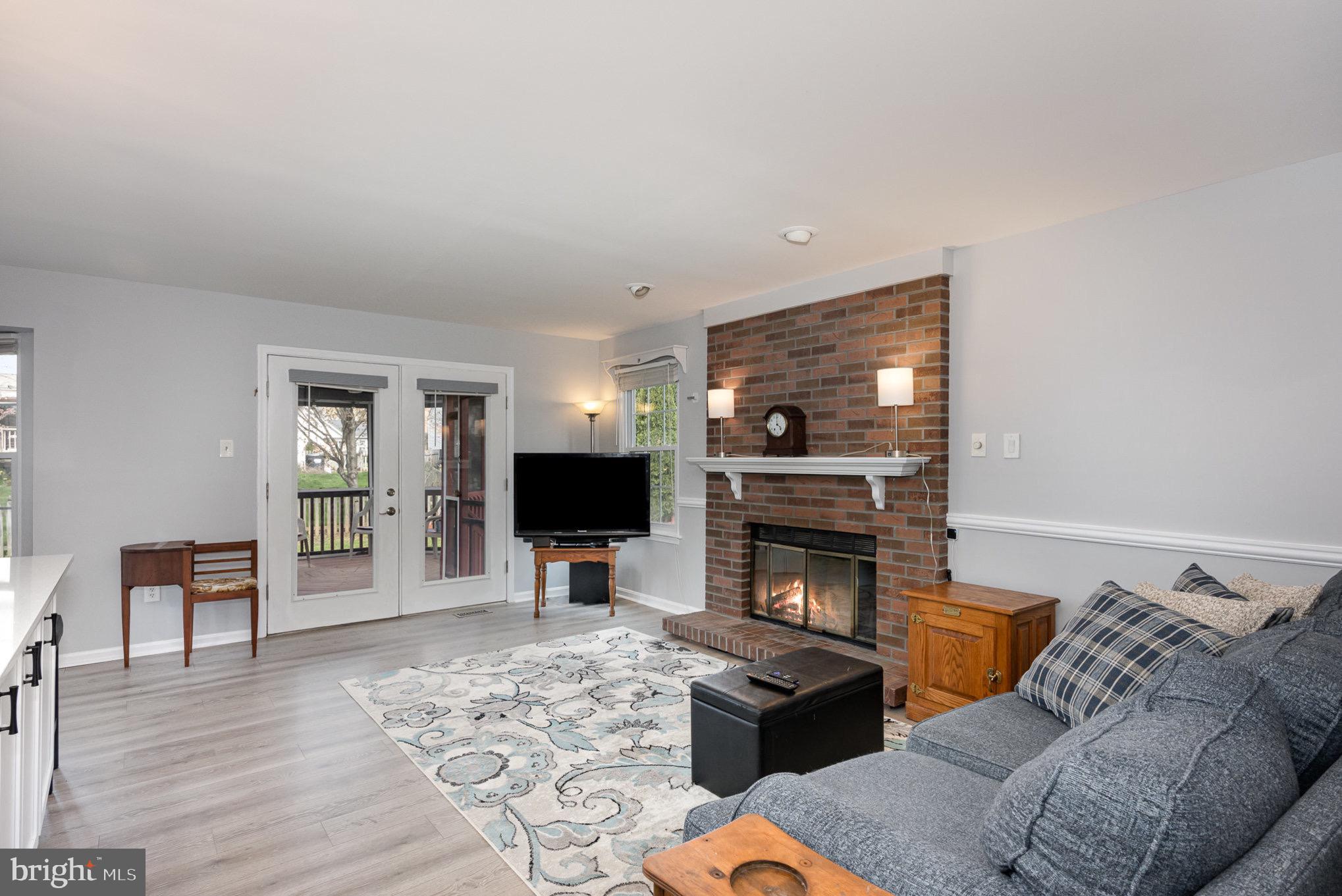 SOUTH HAMPTON - Residential