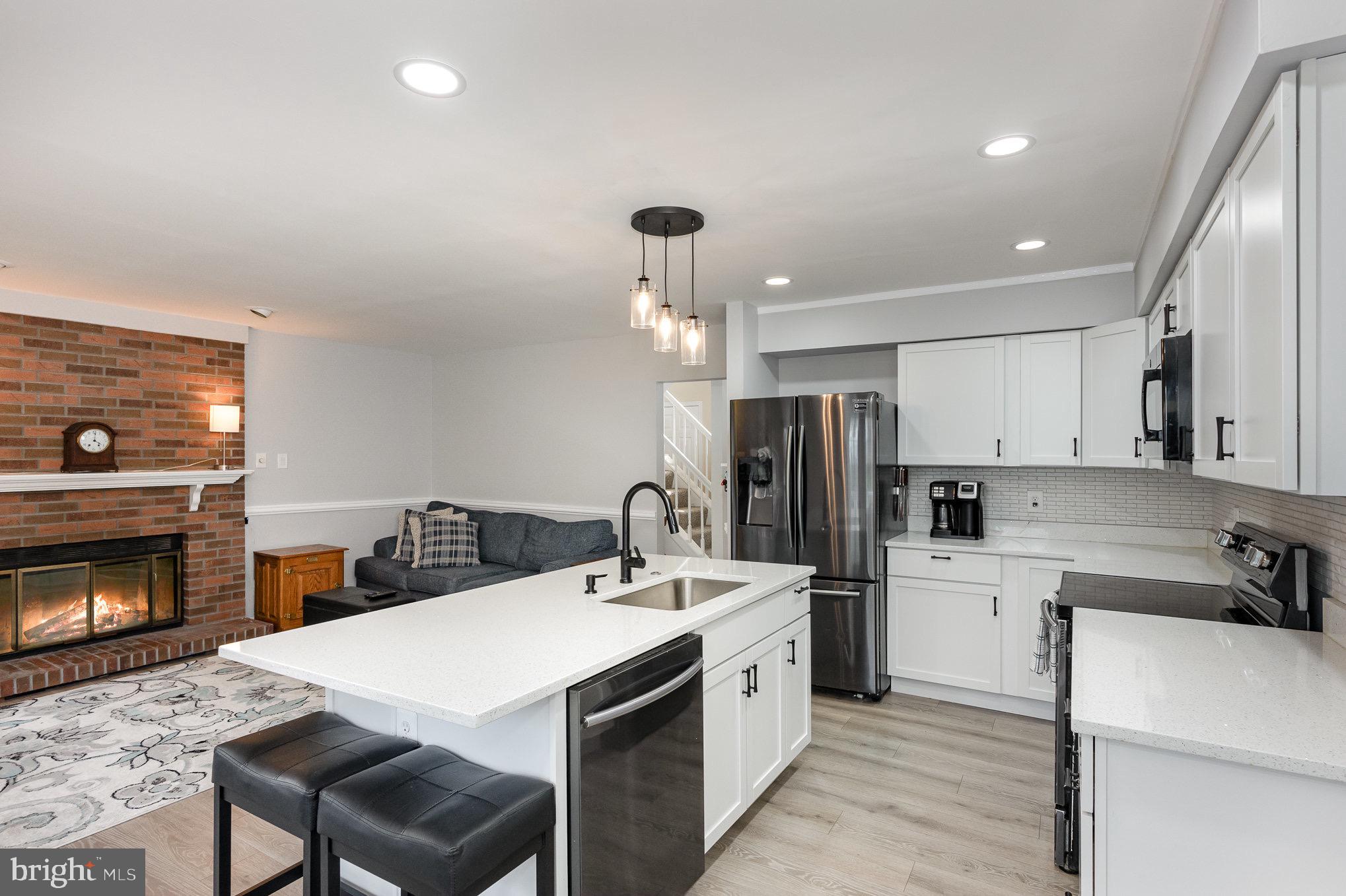 SOUTH HAMPTON - Residential