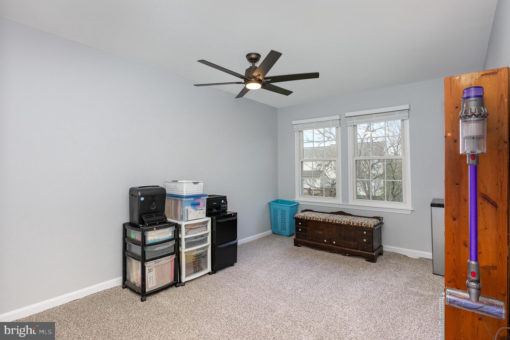 SOUTH HAMPTON - Residential