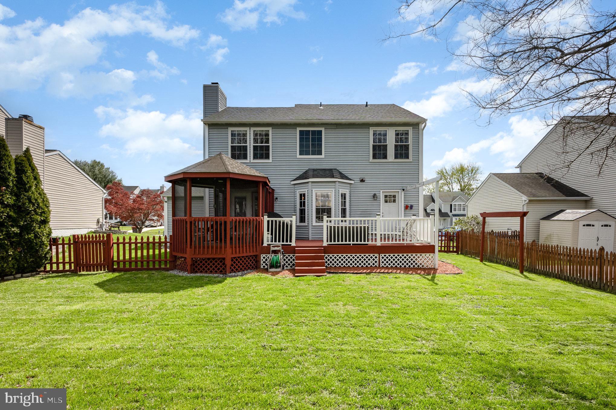 SOUTH HAMPTON - Residential