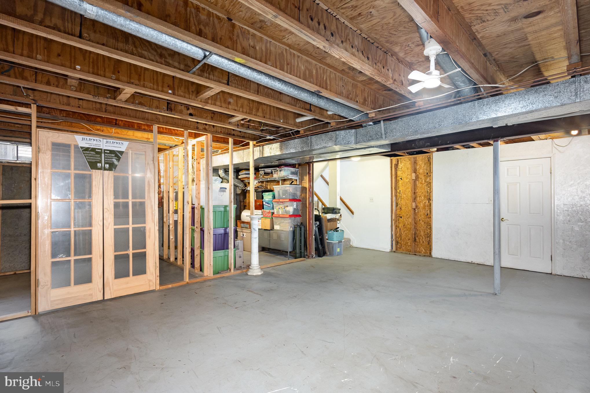 SOUTH HAMPTON - Residential