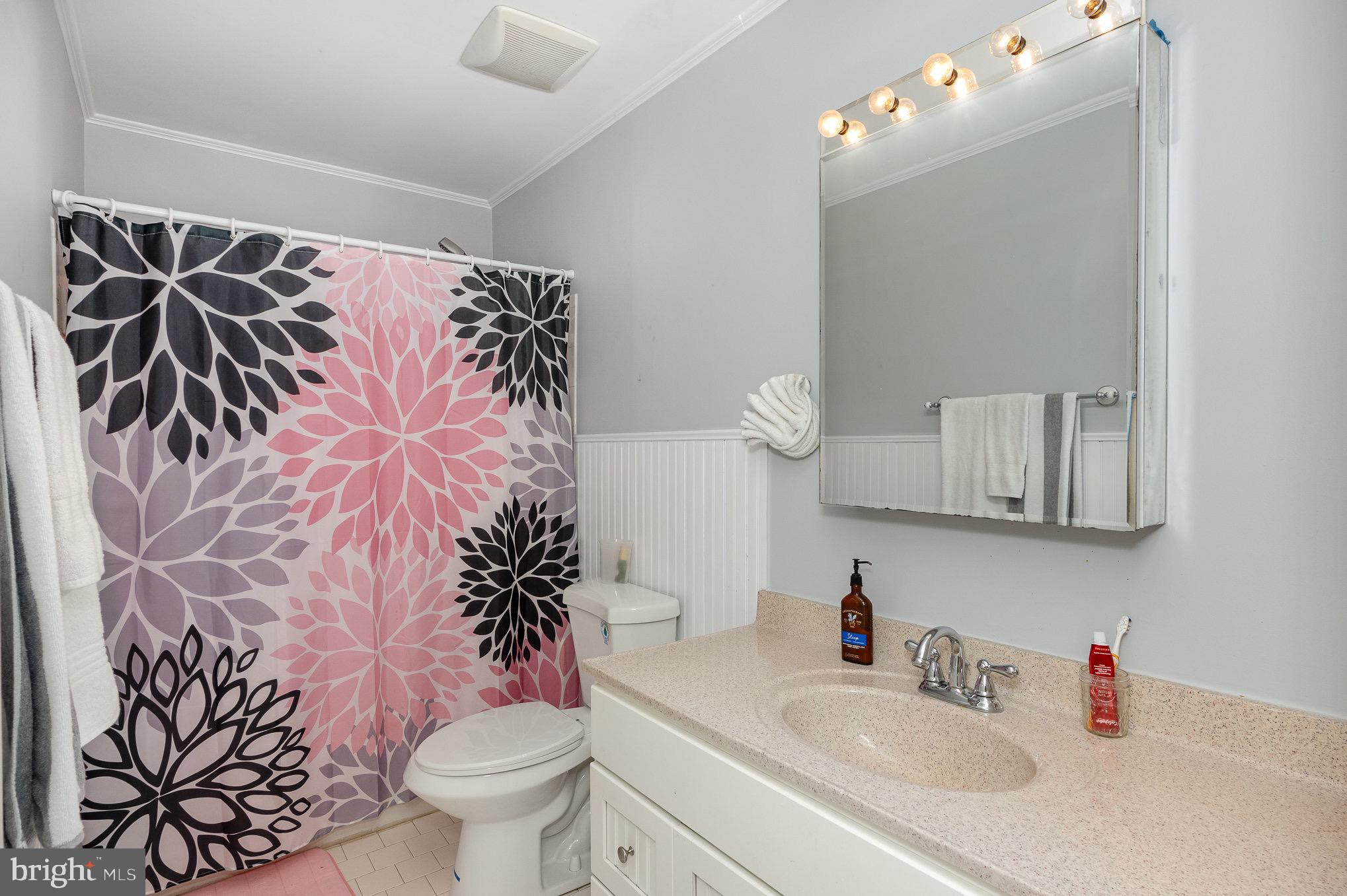 SOUTH HAMPTON - Residential