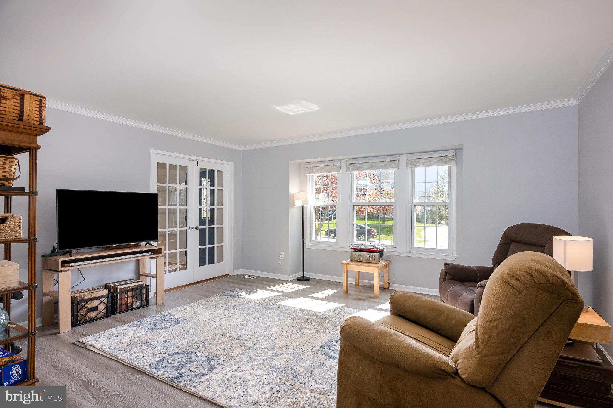 SOUTH HAMPTON - Residential