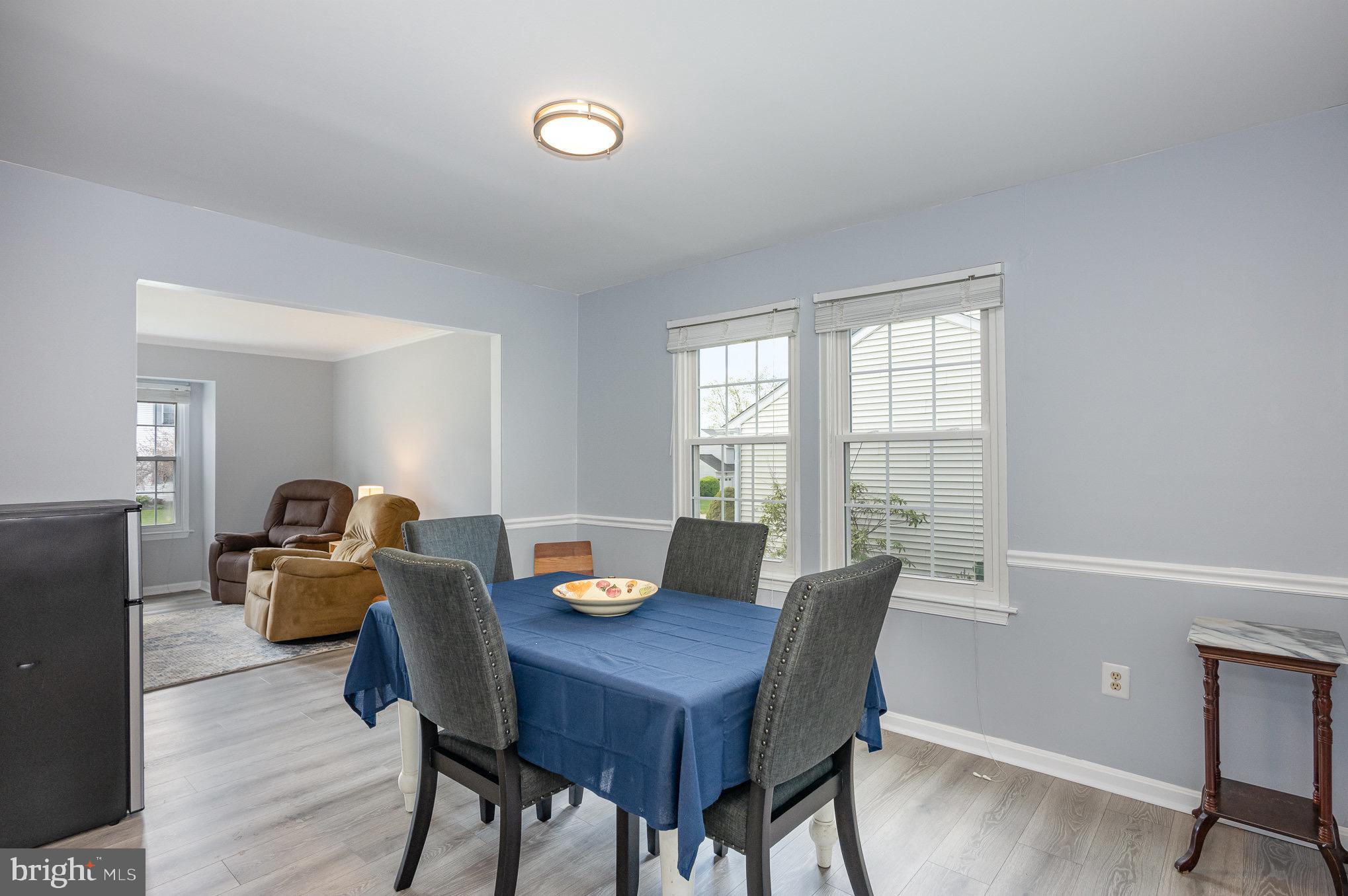 SOUTH HAMPTON - Residential