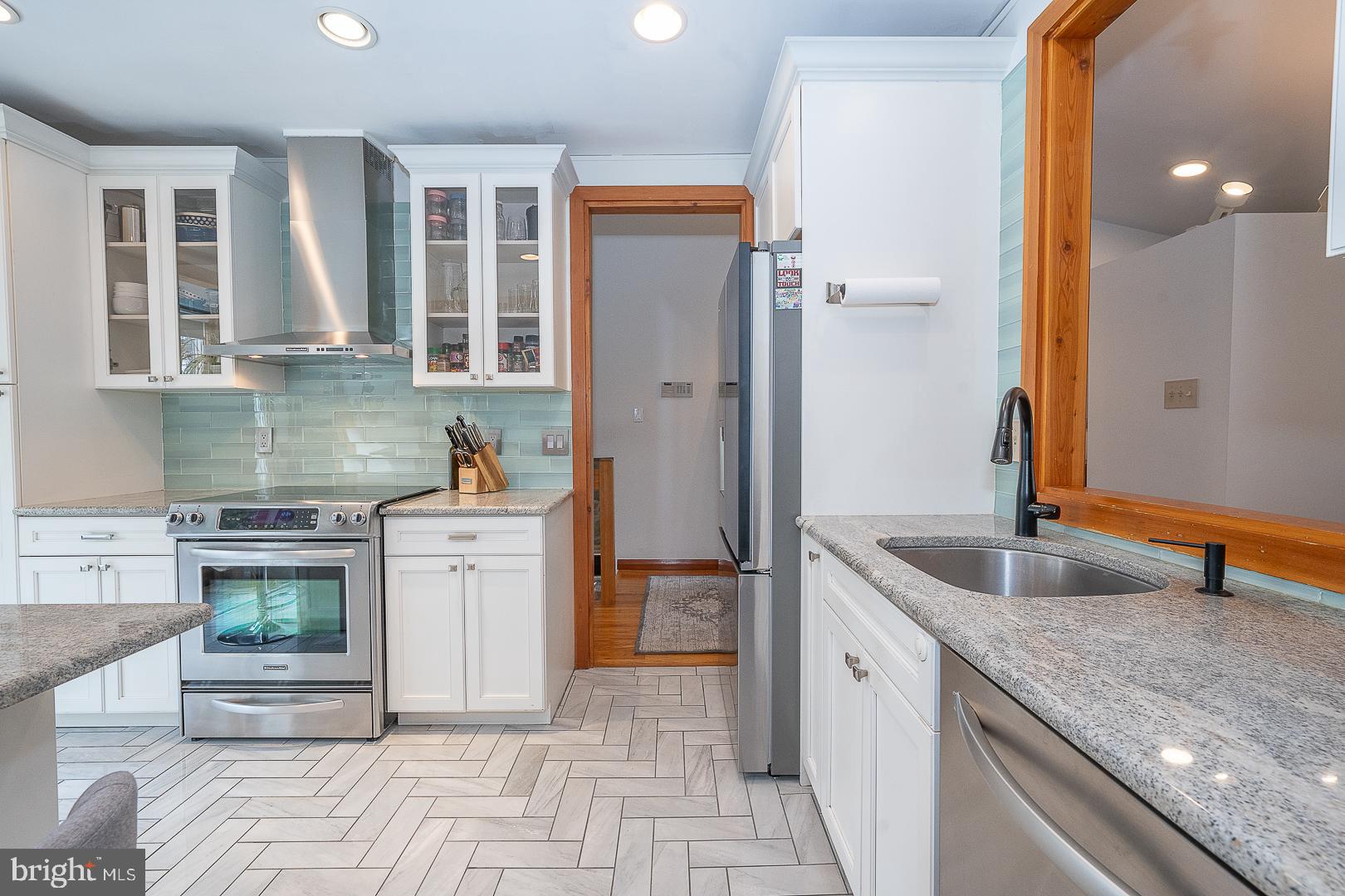 GULPH MILLS VIL - Residential