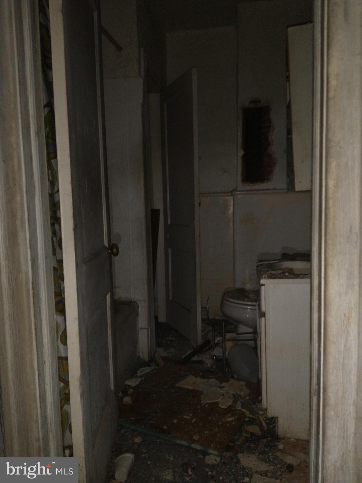 WEST OAK LANE - Residential