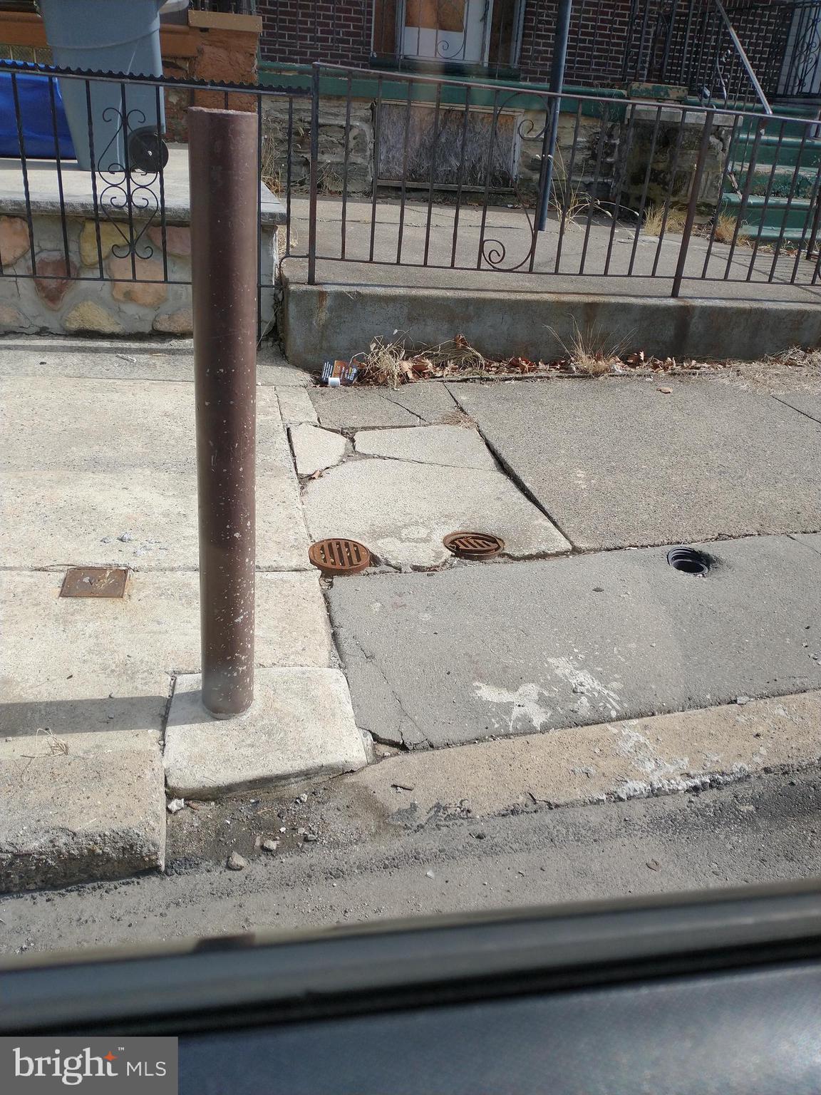 WEST OAK LANE - Residential